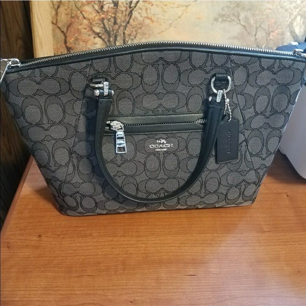 SOLD ⭐️ AUTHENTIC COACH PRAIRIE